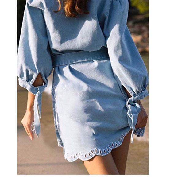 ✨New✨ Light blue embroidery dress - Picture 2 of 5